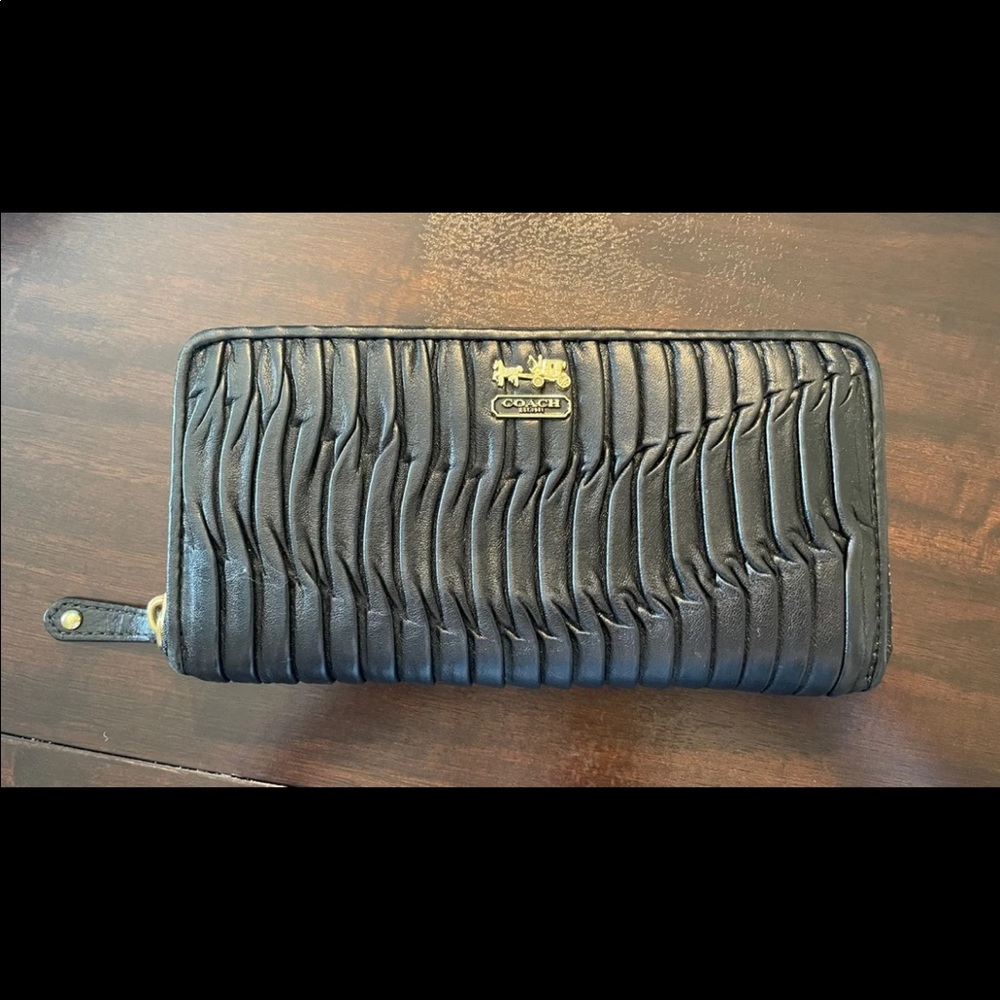 Coach Madison accordion wallet